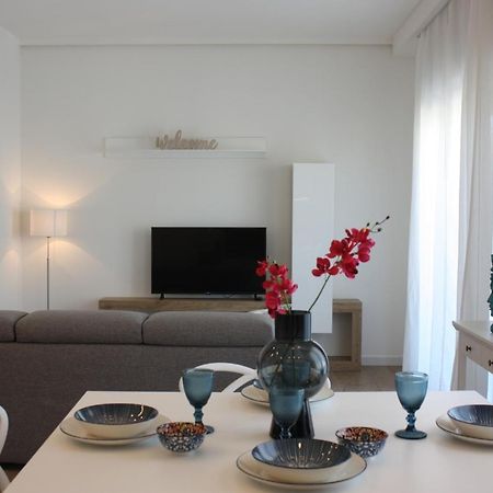 Strettomare-Business & Travel Apartment เรจโจ ดี คาลาเบีย ภายนอก รูปภาพ