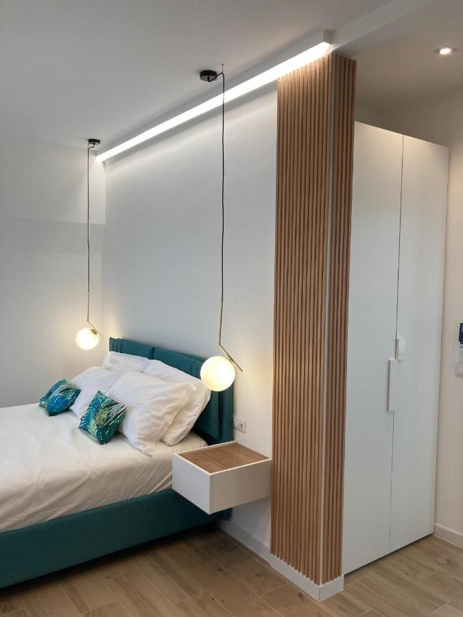 Strettomare-Business & Travel Apartment เรจโจ ดี คาลาเบีย ภายนอก รูปภาพ
