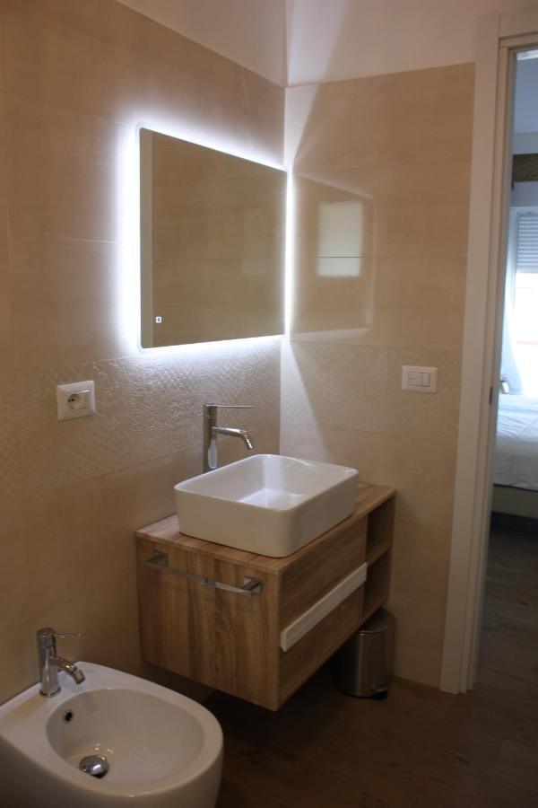 Strettomare-Business & Travel Apartment เรจโจ ดี คาลาเบีย ภายนอก รูปภาพ