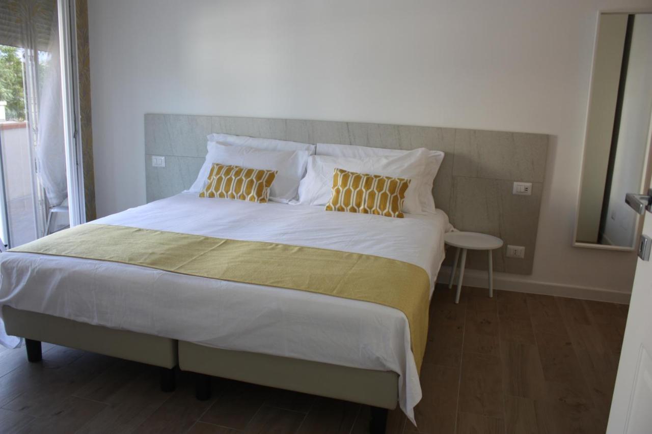 Strettomare-Business & Travel Apartment เรจโจ ดี คาลาเบีย ภายนอก รูปภาพ