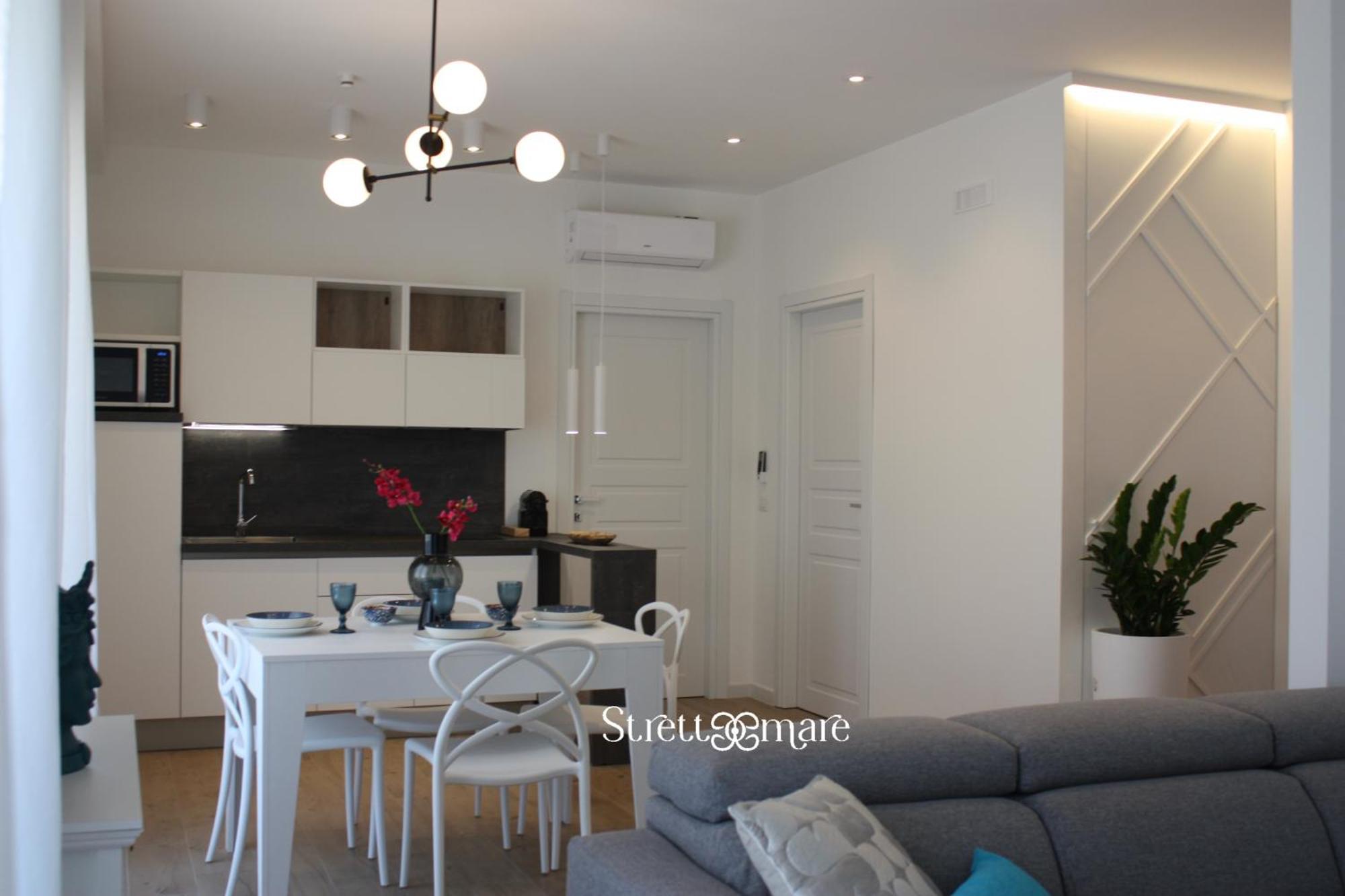 Strettomare-Business & Travel Apartment เรจโจ ดี คาลาเบีย ภายนอก รูปภาพ