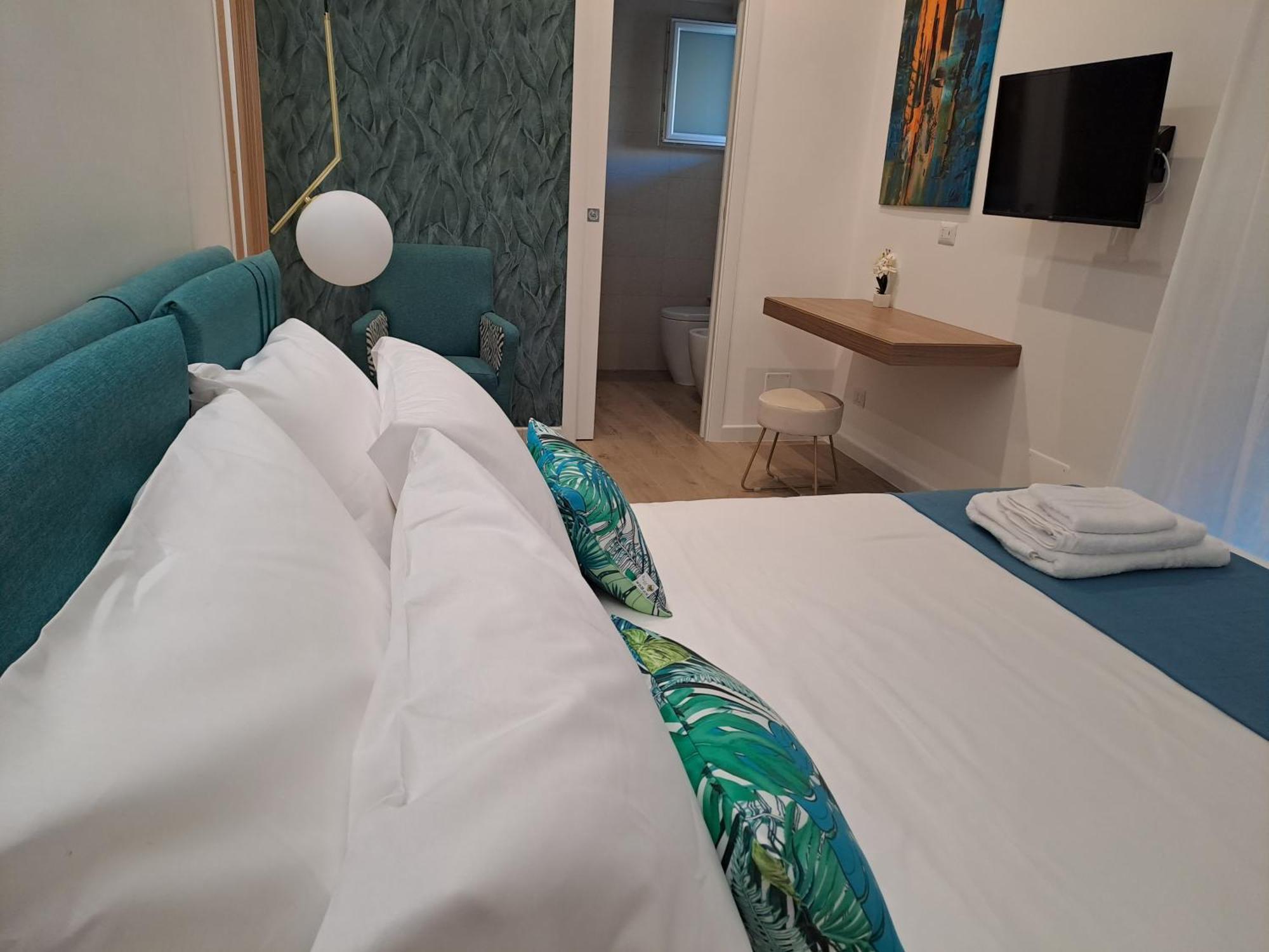 Strettomare-Business & Travel Apartment เรจโจ ดี คาลาเบีย ภายนอก รูปภาพ