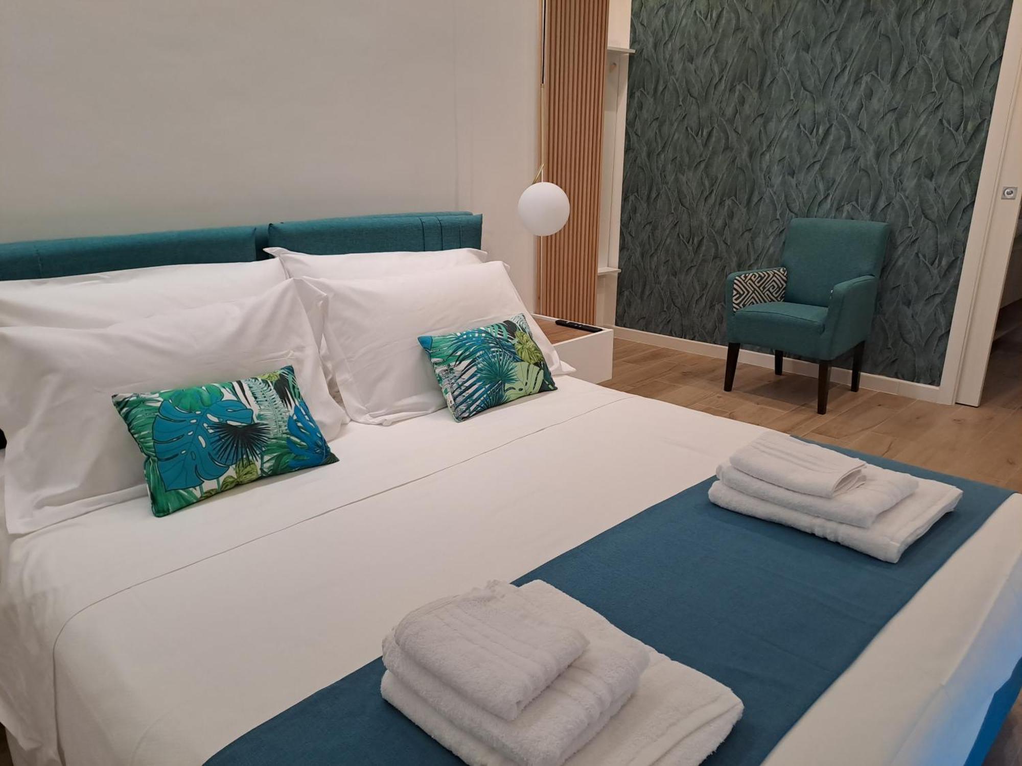 Strettomare-Business & Travel Apartment เรจโจ ดี คาลาเบีย ภายนอก รูปภาพ