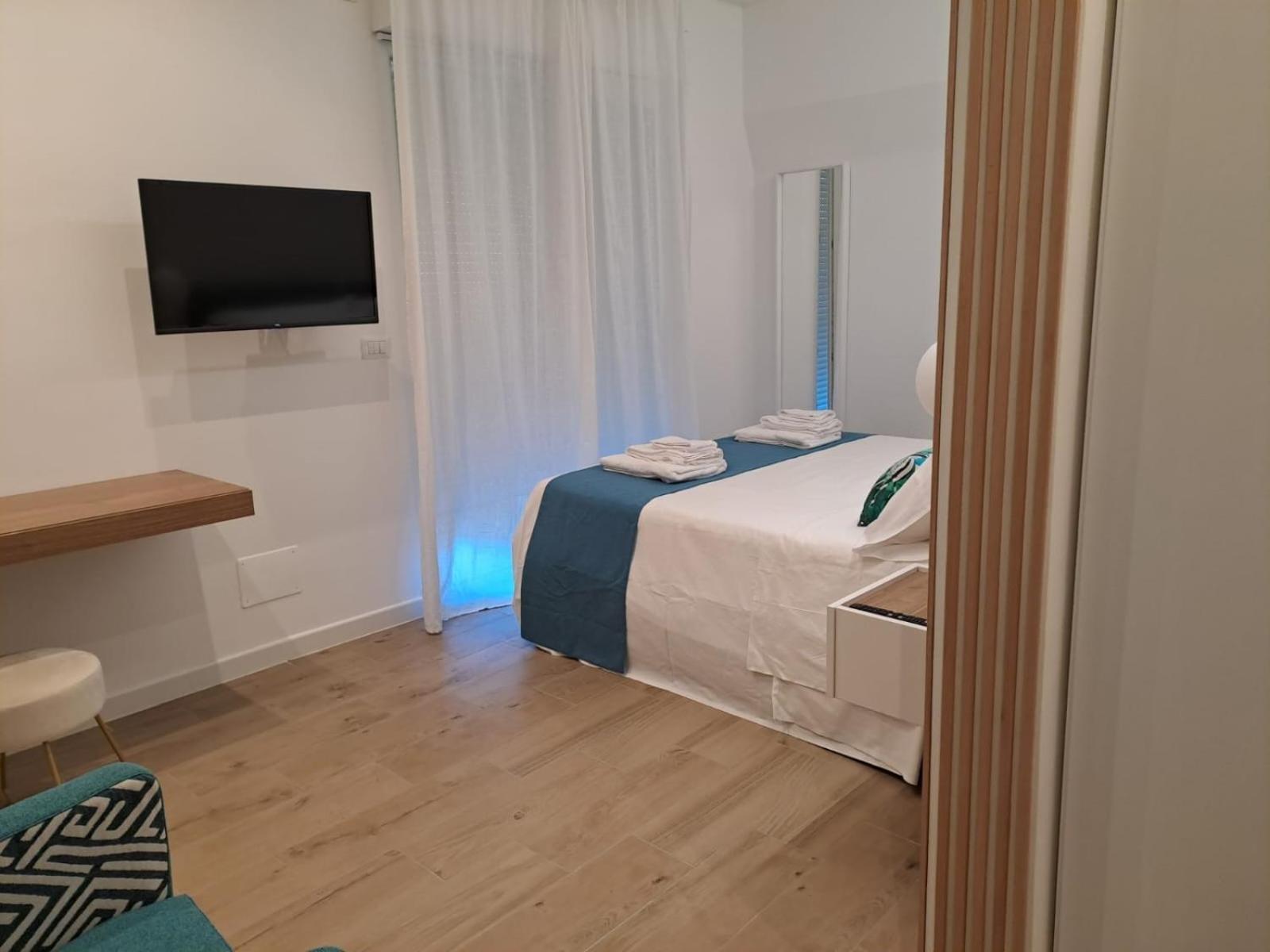 Strettomare-Business & Travel Apartment เรจโจ ดี คาลาเบีย ภายนอก รูปภาพ